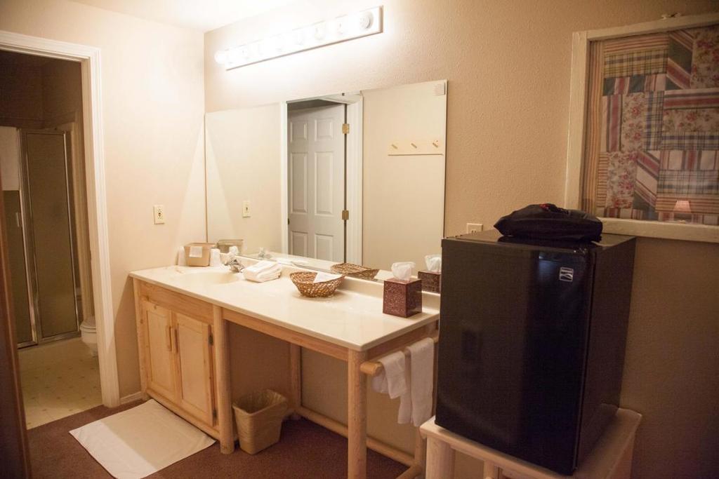 Log Inn ボナーズ・フェリー エクステリア 写真